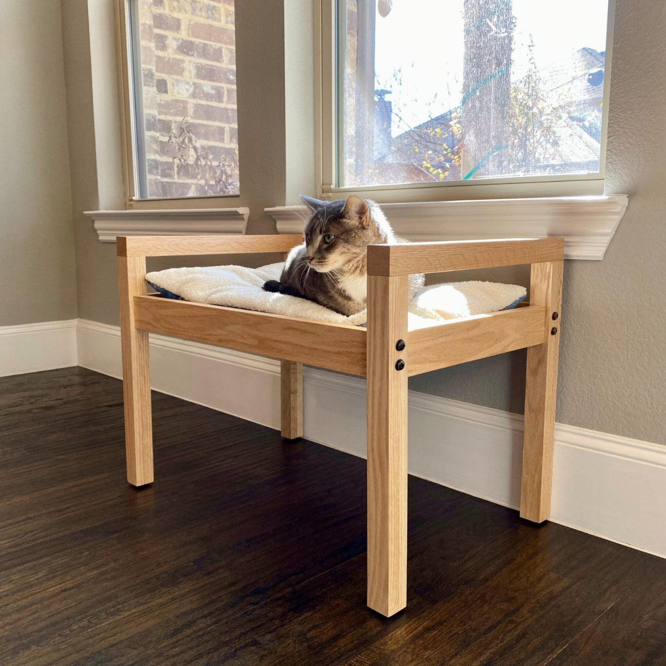 House of Meows Modern Wooden Cat Bed - Cozy Style
