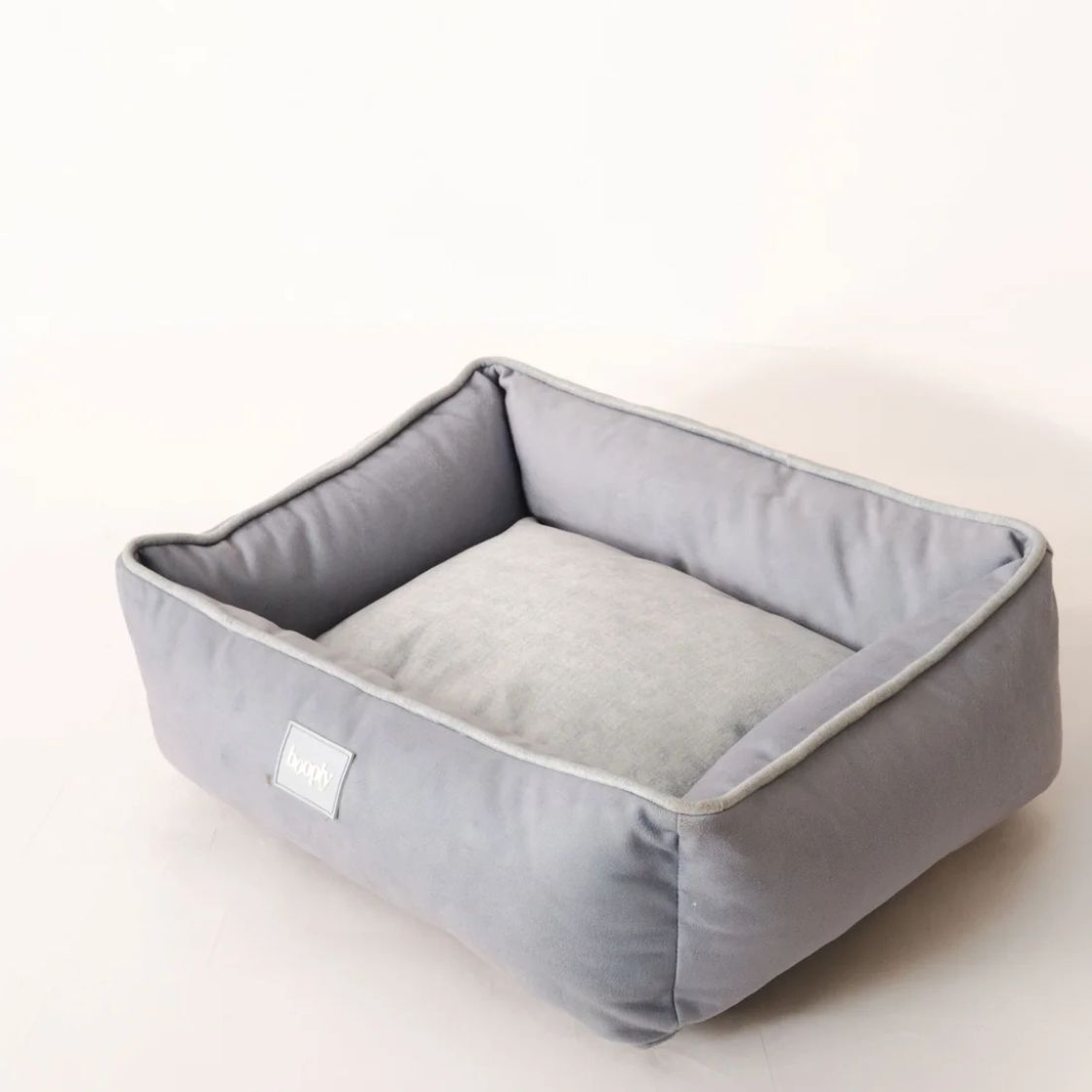 Dog Bed | Pet Bed for Puppies & Adult Dogs for Indoor Rest