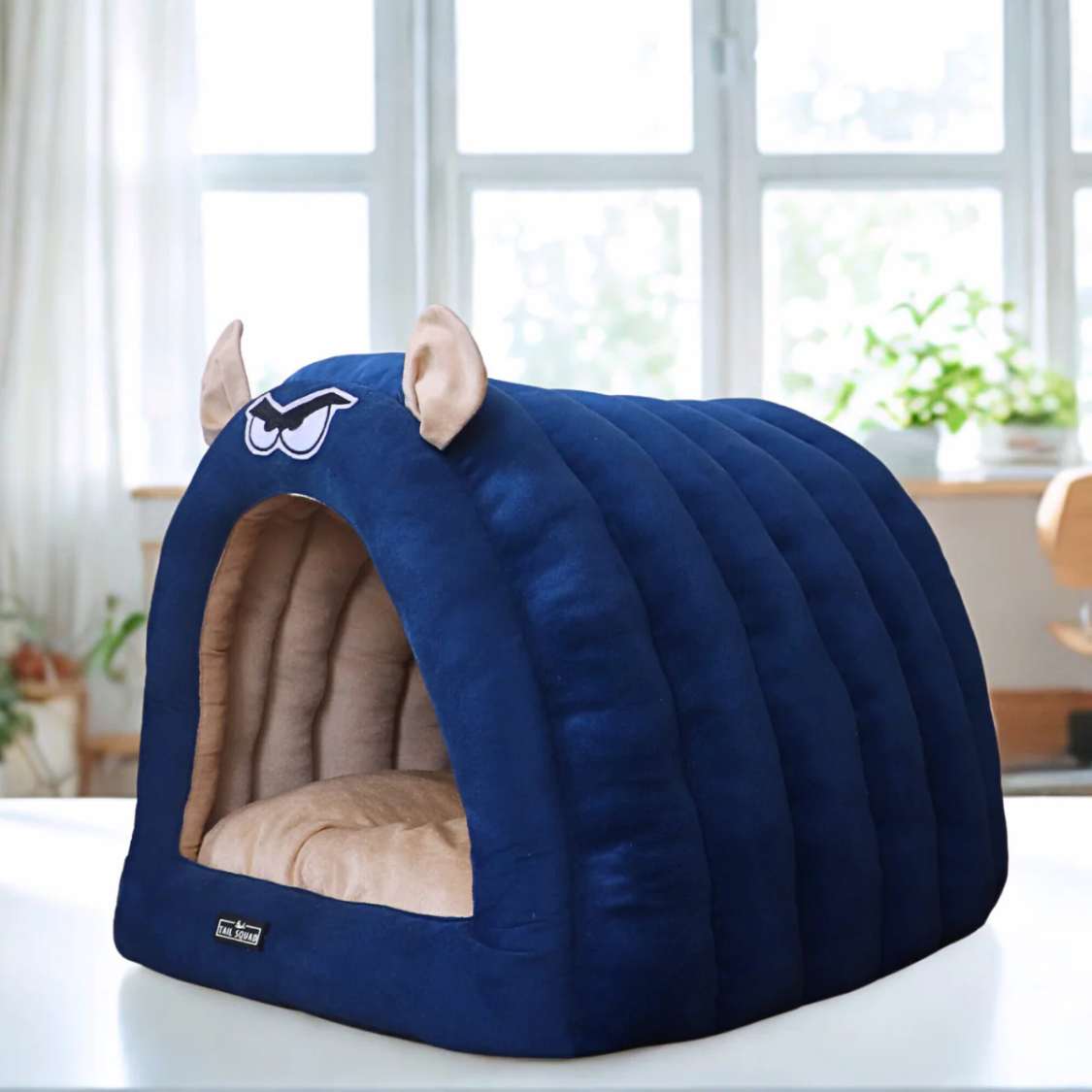 Caterpillar Hut for Dogs (Blue)