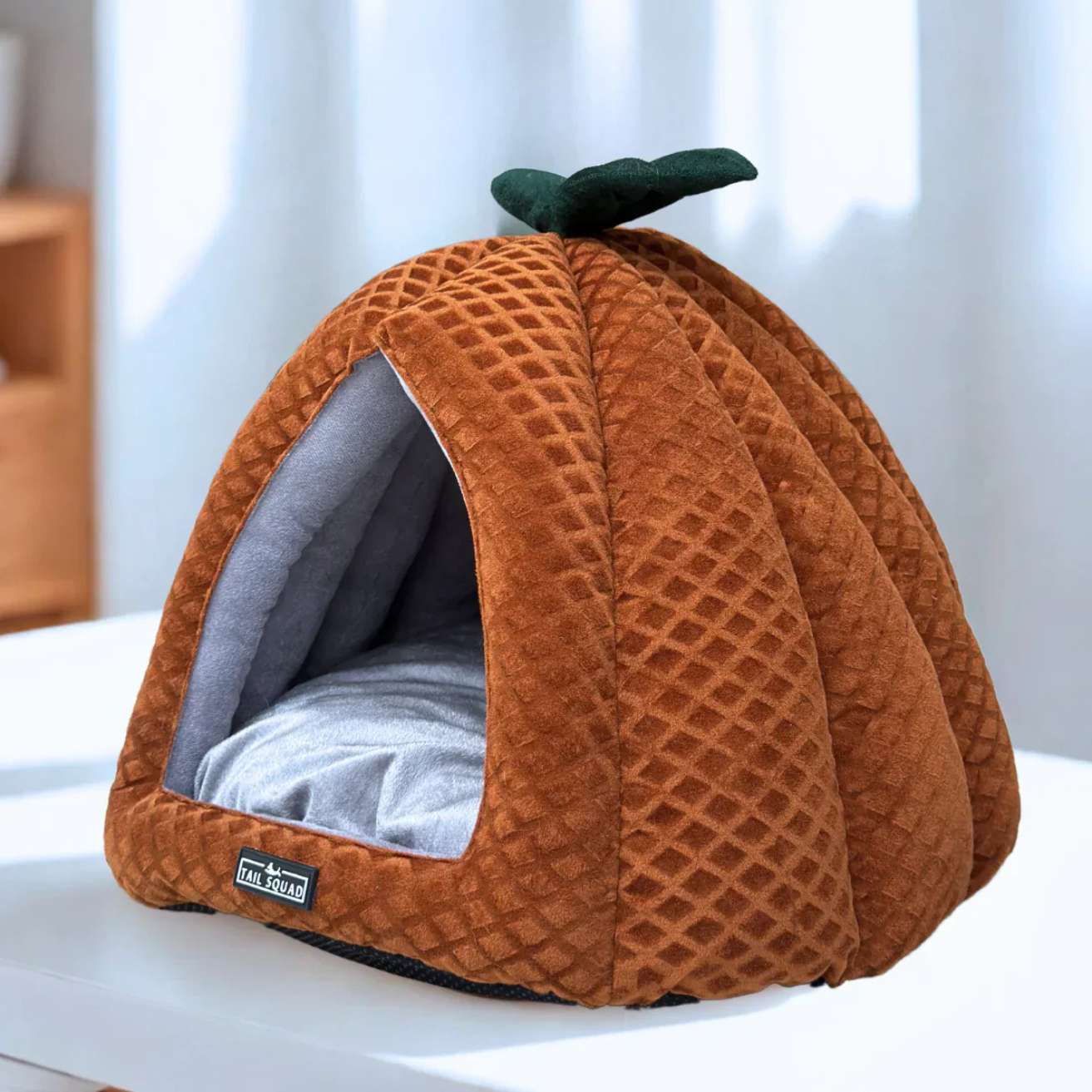 Premium Soft Pumpkin-Shaped Cats & Dogs Hut (Rust)